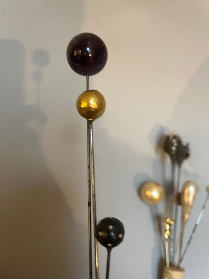 1 lot of various hairpins including fancy...
