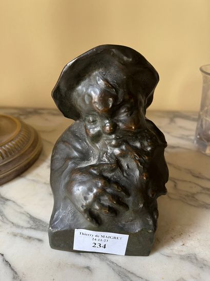 Man with hat
Patinated bronze group, marked...