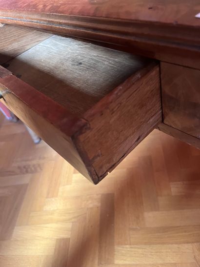 Step desk
Minor accidents, notably to the...