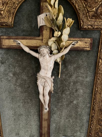 Gilded and carved wood crucifix 
Circa 1920
Height:...