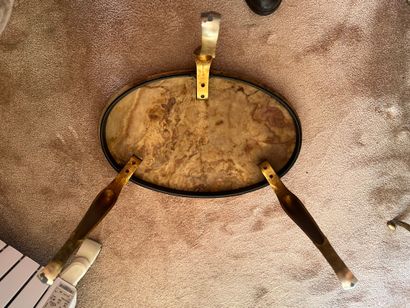 Three oblong nesting tables, onyx tops (accidents)
Louis...