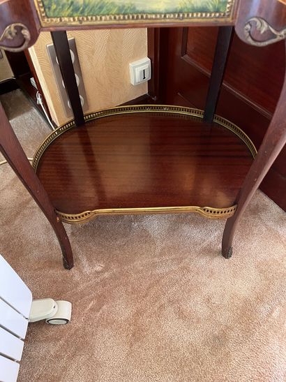 Bean pedestal table 
Syle Transition 
20th...