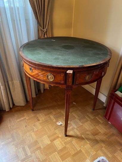 Veneered half-moon table with imitation fluting,...