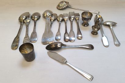 LOT D’OBJETS en argent. PARIS, divers orfèvres,...