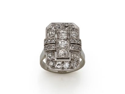 Ring in 750 white gold and 850 thousandth...