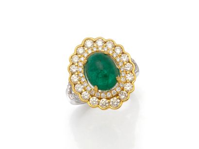 Two-tone gold ring 750 thousandths, set with...