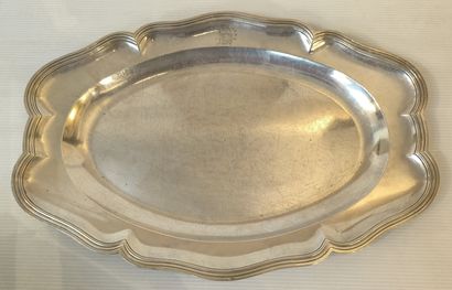PLAT en argent. PARIS, orfèvre NC (?), 1757-58...