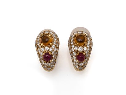 Paire de clips d’oreilles en or 750 millièmes...