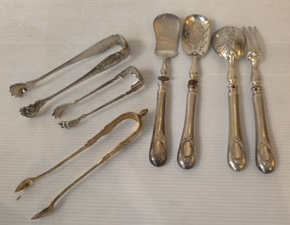 Lot comprenant : - PINCE A SUCRE en argent...
