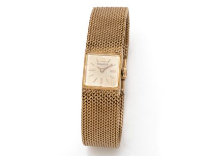 JAEGER LECOULTRE. Montre bracelet de dame...