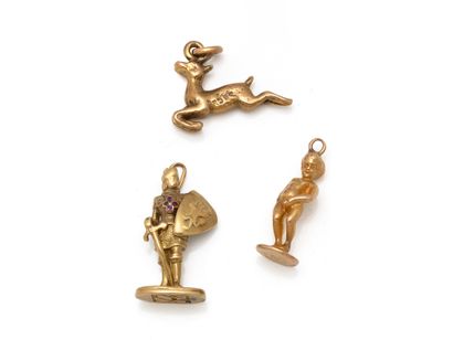 Lot in 750 thousandths gold composed of three...