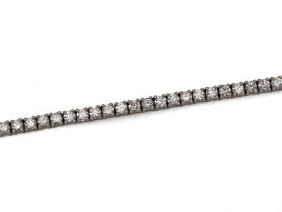 Articulated bracelet in 750 thousandths white...