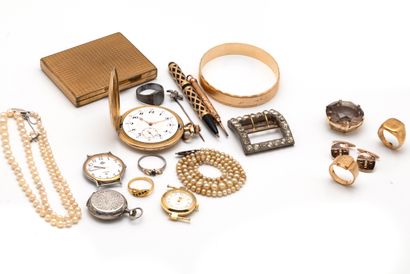 Lot in 750 and 585 thousandths gold consisting...