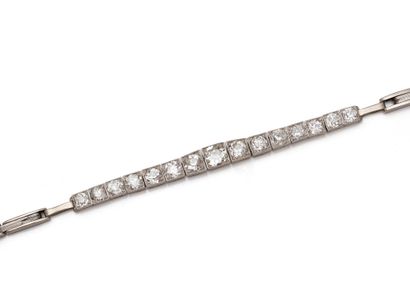 Delicate bracelet in 850 thousandth platinum...
