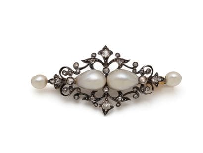 800 thousandths silver brooch decorated with...