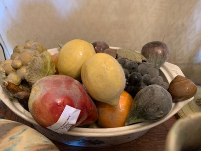Ensemble de céramiques : 2 vases Xxe à décor...