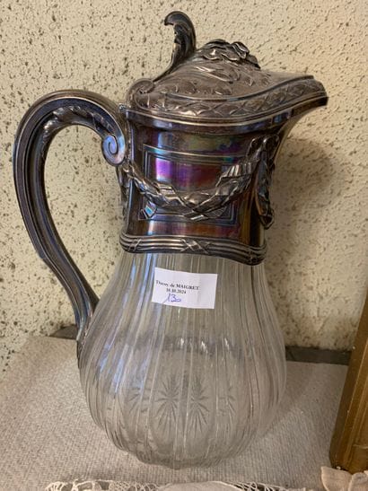 Pichet en verre, monture et couverecle en...