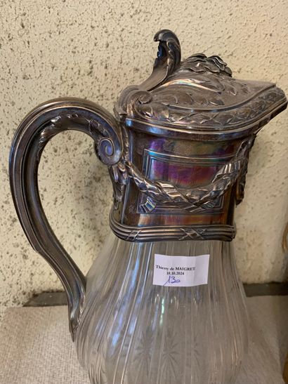 Pichet en verre, monture et couverecle en...