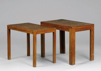 CHAREAU Pierre (1883-1950)
Deux tables emboîtables...