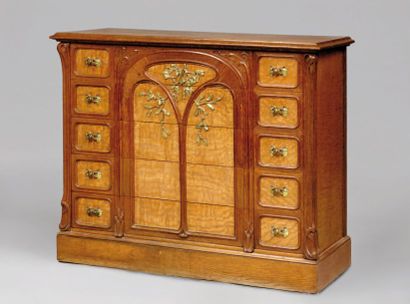 TRAVAIL FRANÇAIS 1900
Meuble en chêne et...