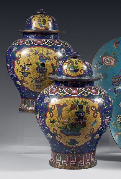 CHINA - 20th century
Pair of large bronze...