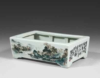 CHINA
Rectangular porcelain planter standing...