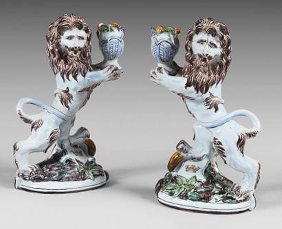 SAINT-CLÉMENT
Pair of earthenware lions standing...
