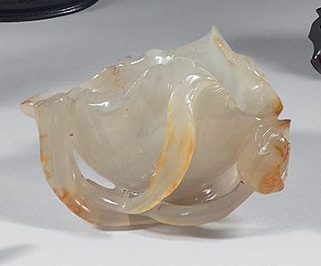CHINA - Early 20th century
Clear agate and...