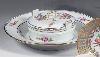 Sèvres hard-paste porcelain butter dish with...