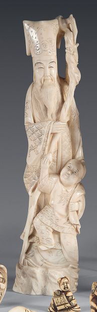 JAPAN - MEIJI period (1868 - 1912)
Okimono...