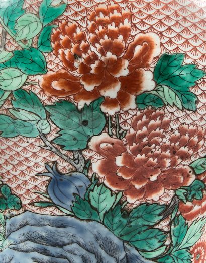 CHINA
Pair of porcelain baluster-shaped covered...