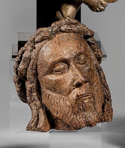 Fragmentary Christ head in carved oak. This...
