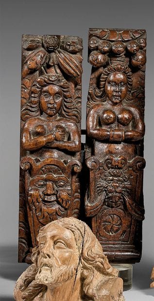 Pair of caryatids in carved wood with patina,...