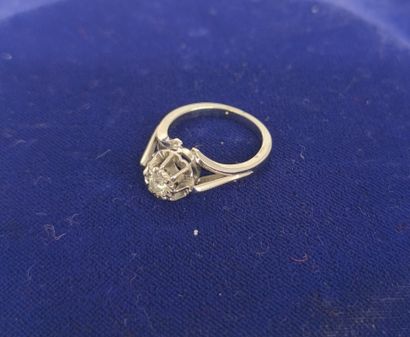 Solitaire ring in 750°/°° gold and platinum...