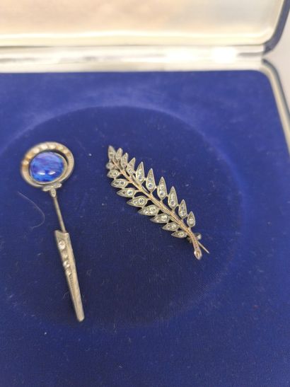 Silver-plated metal leaf brooch embellished...