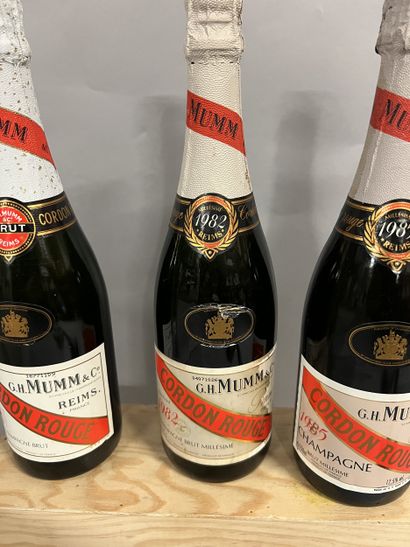 3 bottles CHAMPAGNE
