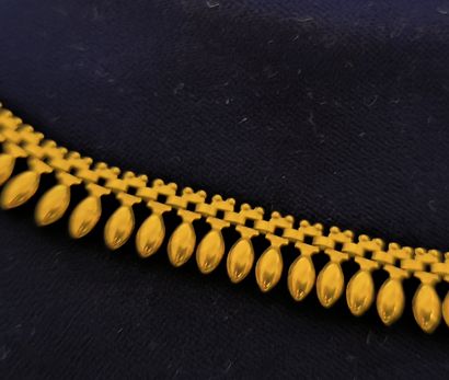 Gold 750°/°° drapery necklace with closed...
