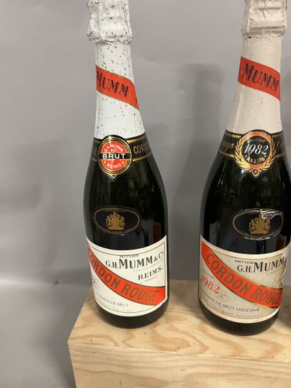 3 bottles CHAMPAGNE
