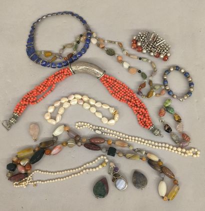 Lot including: 7 necklaces, 3 bracelets,...