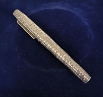 César. Sculpture pen in silver 925°/°°, the...