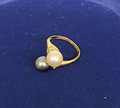 toi et moi ring in 750°/°° gold set with...