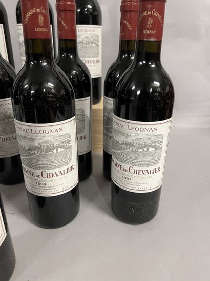 12 bottles DOMAINE DE CHEVALIER, Pessac-Léognan...