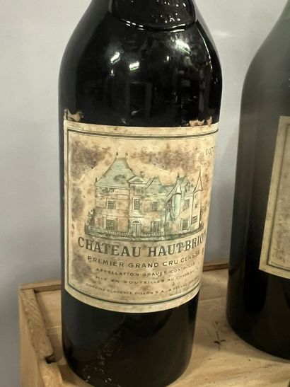 6 bottles Château HAUT-BRION, 1° cru Pessac-Léognan...