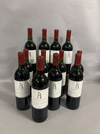12 bottles Château LATOUR, 1° cru Pauillac...