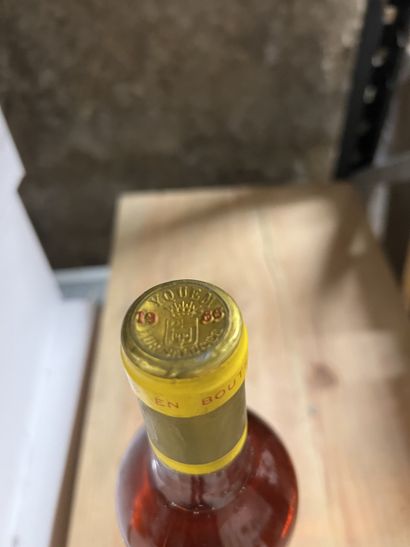 1 bottle Château D'YQUEM, 1° cru supérieur...