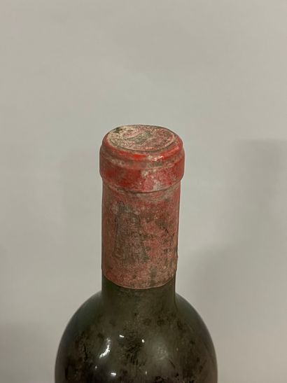 1 bottle Château LATOUR, 1° cru Pauillac...