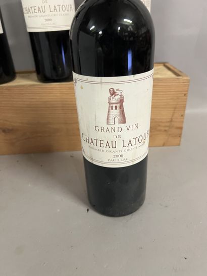 4 bottles Château LATOUR, 1° cru Pauillac...