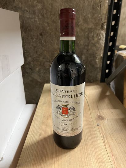 1 bottle Château LA GAFFELIERE, 1° Grand...