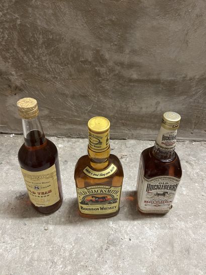 3 bottles BOURBON (Old Team 8 years, Old...