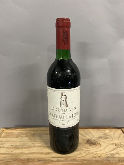 1 bottle Château LATOUR, 1° cru Pauillac...